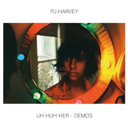 PJ HARVEY – uh huh her / uh huh her